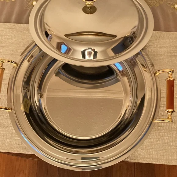 Vintage MCM Stainless Steel Serving Bowl with Lid Made in Italy - Picture 2 of 6